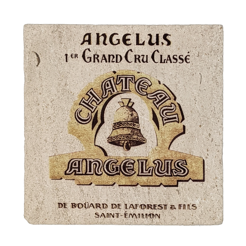 Dessous de plats en corian à l'effigie de grands châteaux de Saint-Emilion.